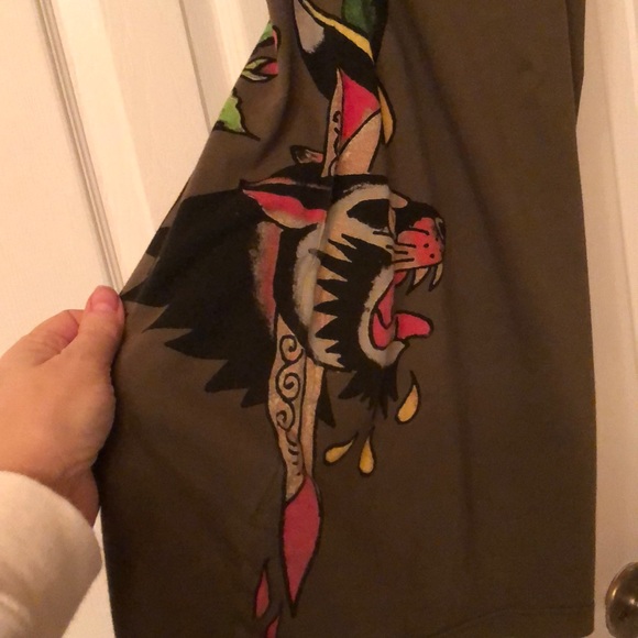 🌺Don.Ed Hardy Designs by by Christian Audigier T - Picture 2 of 5